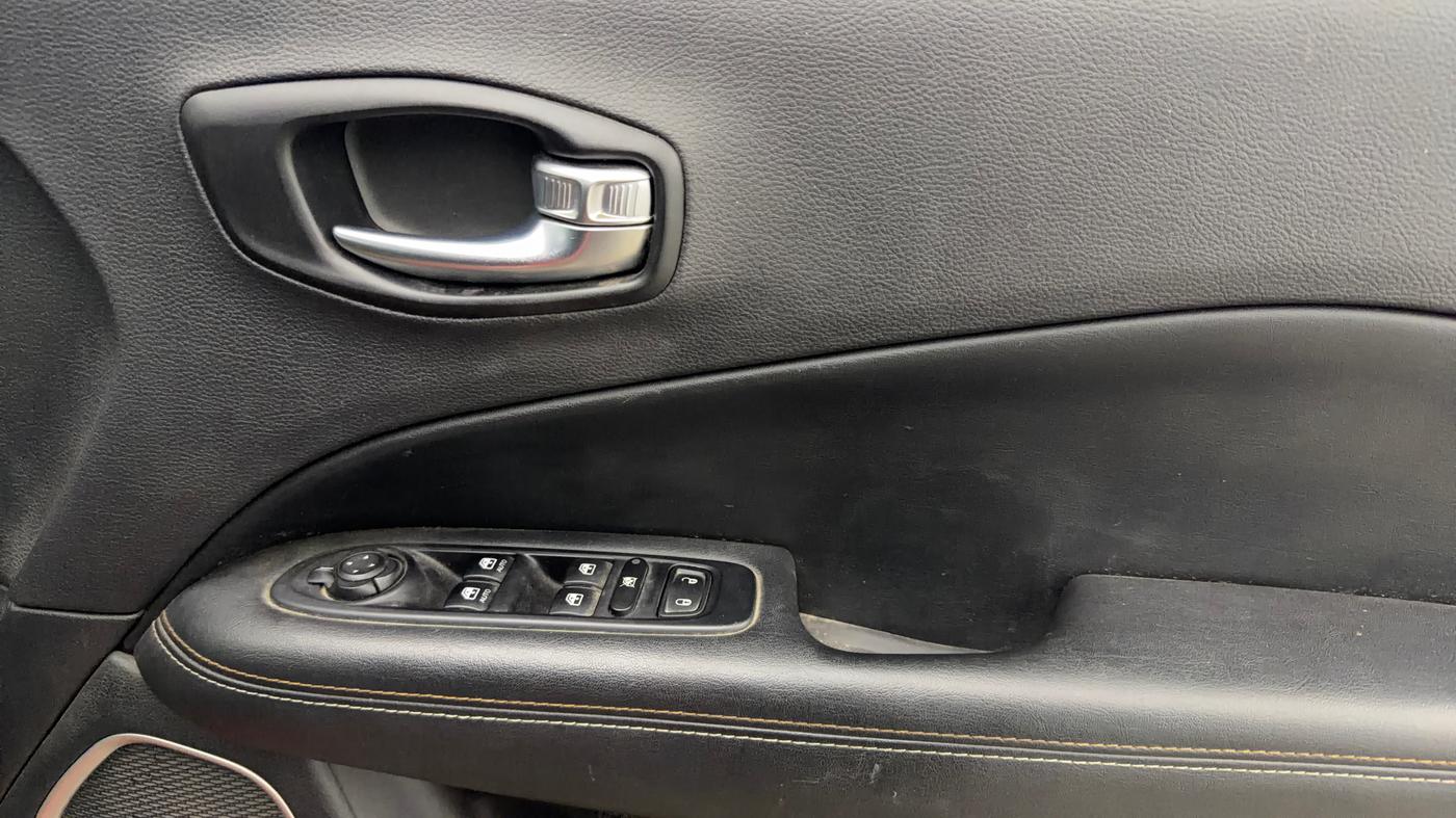 2018 Jeep Compass SPORT PLUS 1.4 PETROL, Petrol, Manual, 90,480 km, Driver Side Door Panels Control