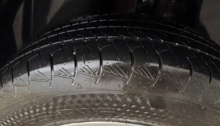 2018 Jeep Compass SPORT PLUS 1.4 PETROL, Petrol, Manual, 90,480 km, Left Rear Tyre Tread