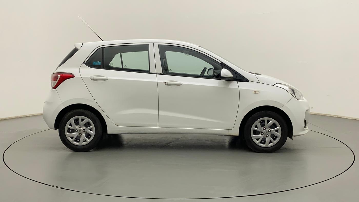 2017 Hyundai Grand i10 MAGNA 1.2 KAPPA VTVT, Petrol, Manual, 21,470 km, Right Side View