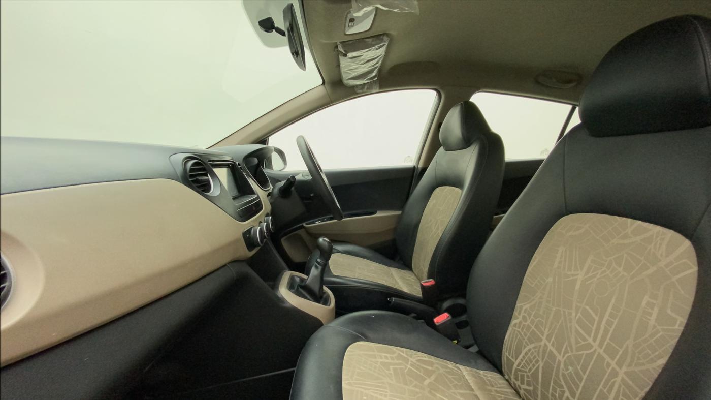 2017 Hyundai Grand i10 MAGNA 1.2 KAPPA VTVT, Petrol, Manual, 21,470 km, Right Side Front Door Cabin