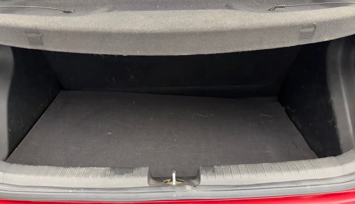 2016 Hyundai i20 Active 1.2 BASE, Petrol, Manual, 79,395 km, Boot Inside