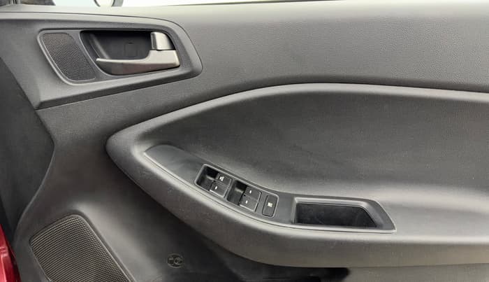 2016 Hyundai i20 Active 1.2 BASE, Petrol, Manual, 79,395 km, Driver Side Door Panels Control