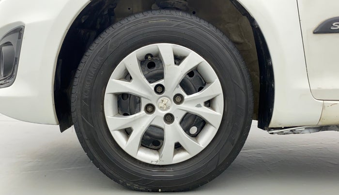 2014 Maruti Swift VXI D, Petrol, Manual, 63,283 km, Left Front Wheel