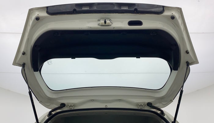 2014 Maruti Swift VXI D, Petrol, Manual, 63,283 km, Boot Door Open