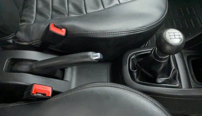 2014 Maruti Swift VXI D, Petrol, Manual, 63,283 km, Gear Lever