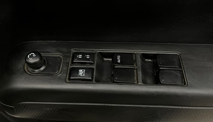 2021 Maruti New Wagon-R VXI (O) 1.0, Petrol, Manual, 50,016 km, Driver Side Door Panels Control