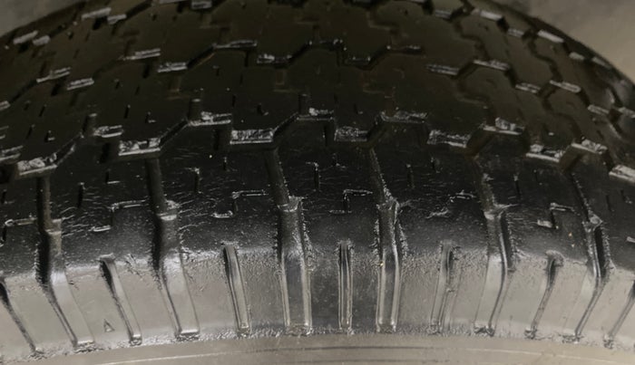 2021 Mahindra Bolero B4, Diesel, Manual, 67,014 km, Left Rear Tyre Tread