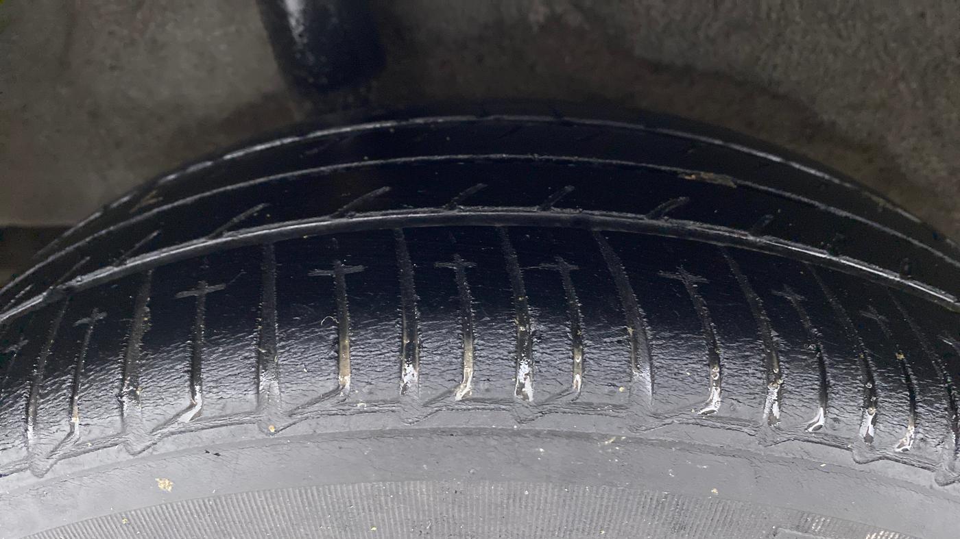 2018 Nissan Micra XV CVT, Petrol, Automatic, 65,935 km, Right Rear Tyre Tread
