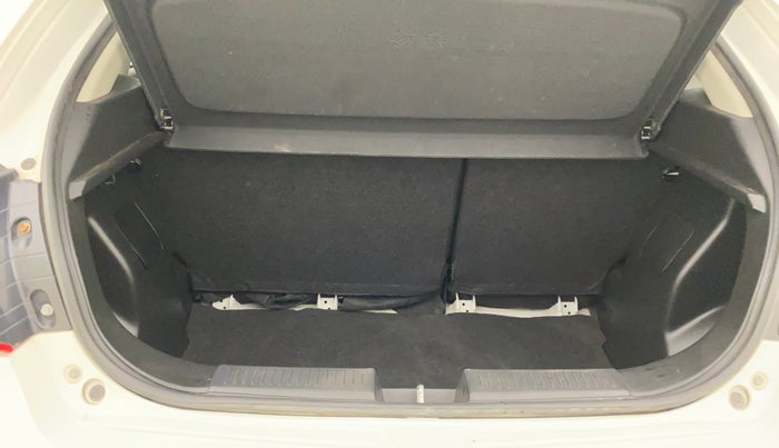 2023 Maruti Baleno DELTA PETROL 1.2, Petrol, Manual, 11,084 km, Boot Inside