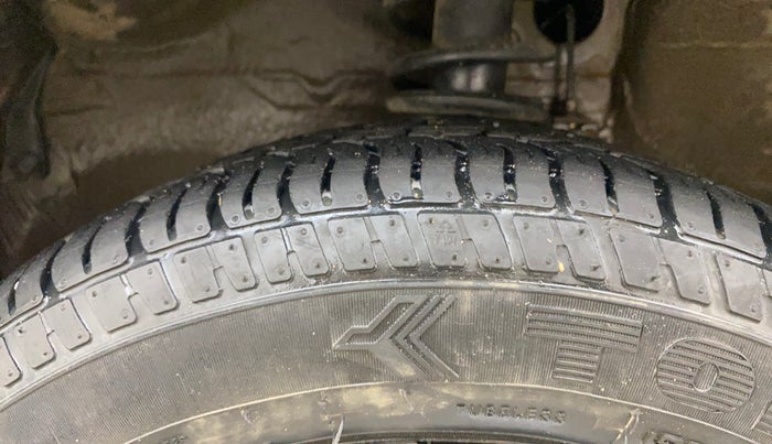 2016 Maruti Alto K10 VXI, Petrol, Manual, 59,974 km, Left Front Tyre Tread