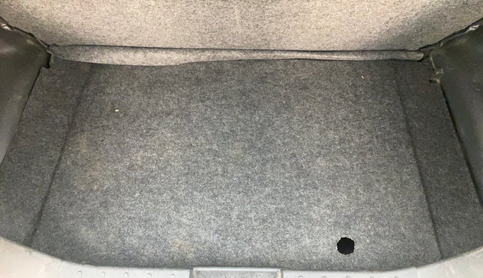 2016 Maruti Alto K10 VXI, Petrol, Manual, 59,974 km, Boot Inside