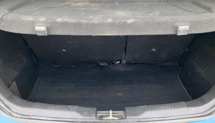2018 Maruti IGNIS DELTA 1.2, Petrol, Manual, 32,089 km, Boot Inside