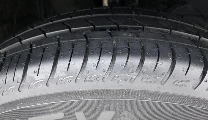 2019 Maruti Baleno DELTA 1.2 K12, Petrol, Manual, 11,334 km, Right Front Tyre Tread