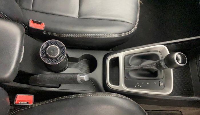 2019 Hyundai VENUE SX PLUS 1.0 TURBO DCT, Petrol, Automatic, 94,848 km, Gear Lever