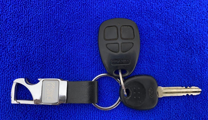 2013 Hyundai i10 SPORTZ 1.2 AT, Petrol, Automatic, 52,312 km, Key Close Up