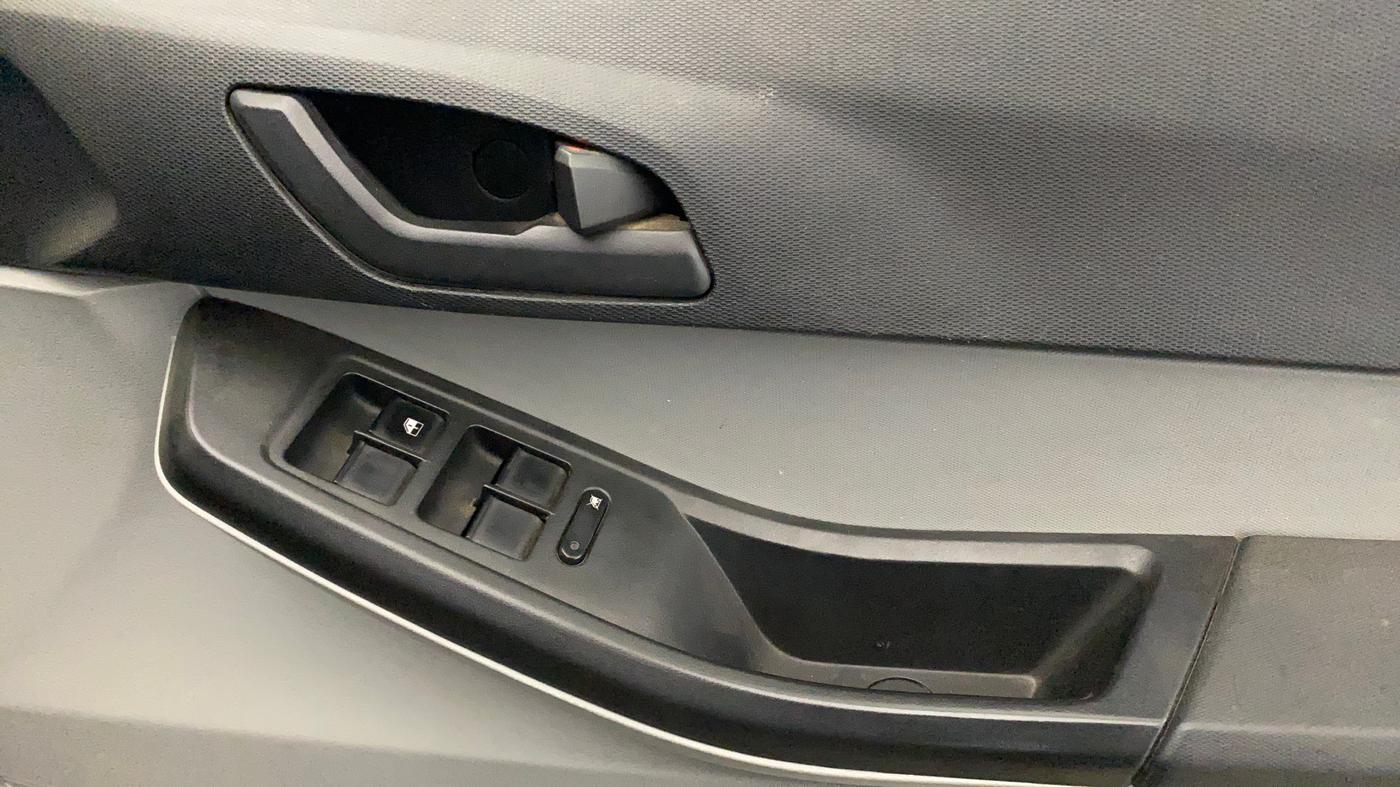 2022 Tata Tiago XT PETROL, Petrol, Manual, 45,903 km, Driver Side Door Panels Control