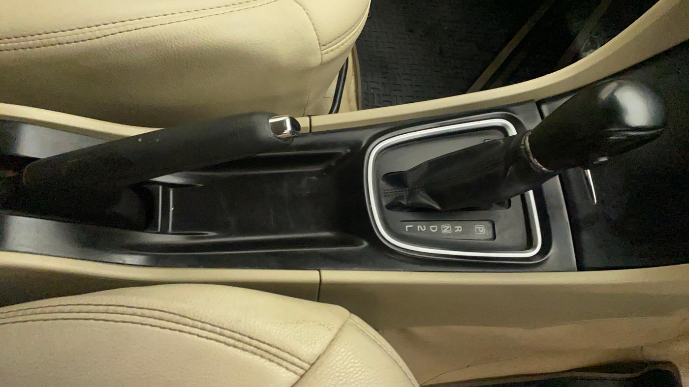 2019 Maruti Ciaz DELTA AT 1.5 SHVS PETROL, Petrol, Automatic, 54,408 km, Gear Lever