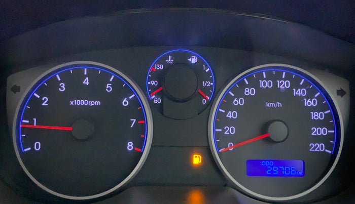 2011 Hyundai i20 MAGNA O 1.2, Petrol, Manual, 29,806 km, Odometer Image