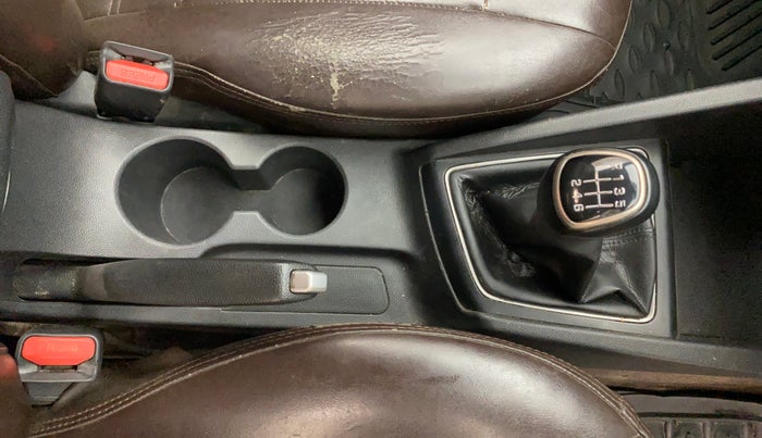 2016 Hyundai Elite i20 SPORTZ 1.4 CRDI, Diesel, Manual, 90,857 km, Gear Lever