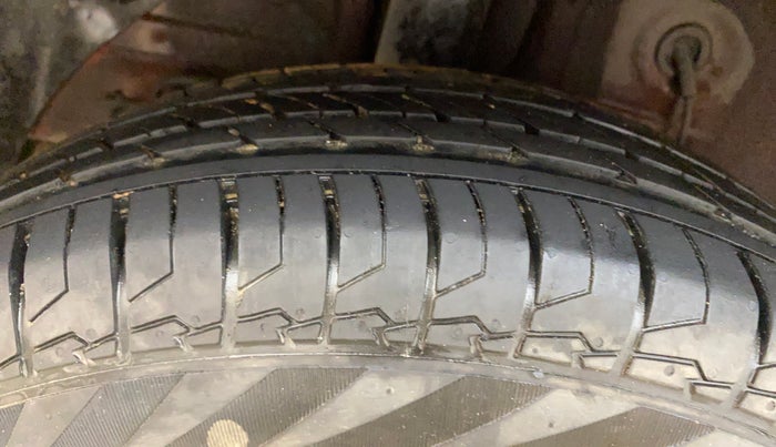 2016 Hyundai Elite i20 SPORTZ 1.4 CRDI, Diesel, Manual, 90,857 km, Right Rear Tyre Tread