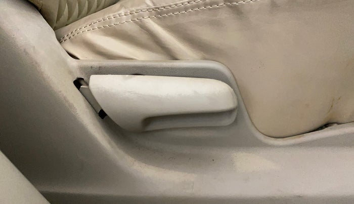 2015 Maruti Ertiga VXI, Petrol, Manual, 16,811 km, Driver Side Adjustment Panel