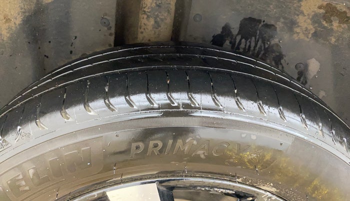 2019 MG HECTOR SMART 1.5 DCT PETROL, CNG, Automatic, 91,563 km, Right Rear Tyre Tread