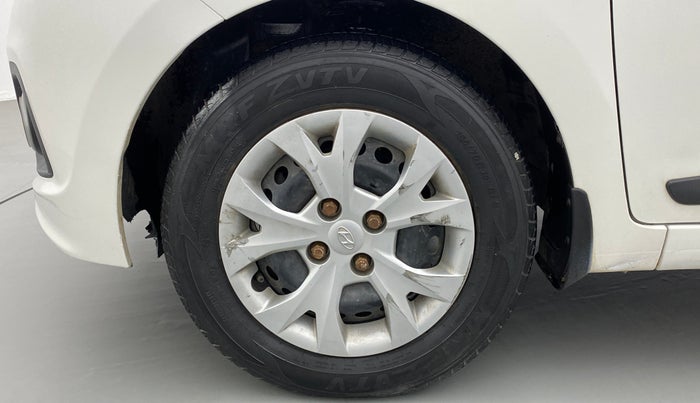 2014 Hyundai Xcent S 1.2, CNG, Manual, 65,963 km, Left Front Wheel
