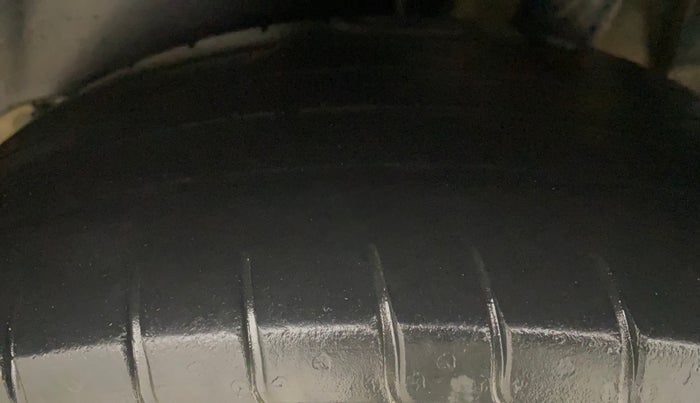 2016 Hyundai Creta SX PLUS 1.6 PETROL, Petrol, Manual, 36,776 km, Left Rear Tyre Tread