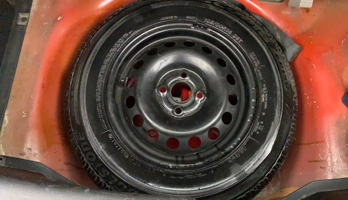 2017 Maruti Swift LXI (O), Petrol, Manual, 75,068 km, Spare Tyre