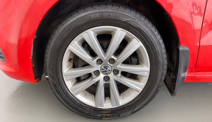 2015 Volkswagen Polo GT TSI 1.2 PETROL AT, Petrol, Automatic, 87,516 km, Left Front Wheel