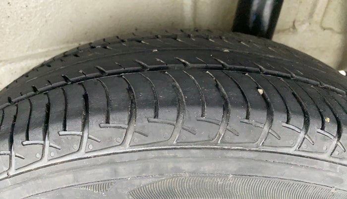 2019 Maruti New Wagon-R 1.0 VXI (O), Petrol, Manual, 25,972 km, Left Rear Tyre Tread