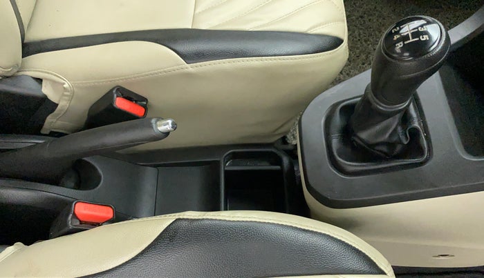 2019 Maruti New Wagon-R 1.0 VXI (O), Petrol, Manual, 25,972 km, Gear Lever