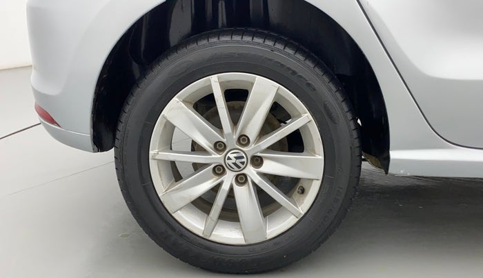 2015 Volkswagen Polo HIGHLINE1.2L, Petrol, Manual, 85,767 km, Right Rear Wheel