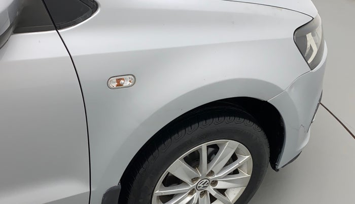 2015 Volkswagen Polo HIGHLINE1.2L, Petrol, Manual, 85,767 km, Right fender - Slightly dented