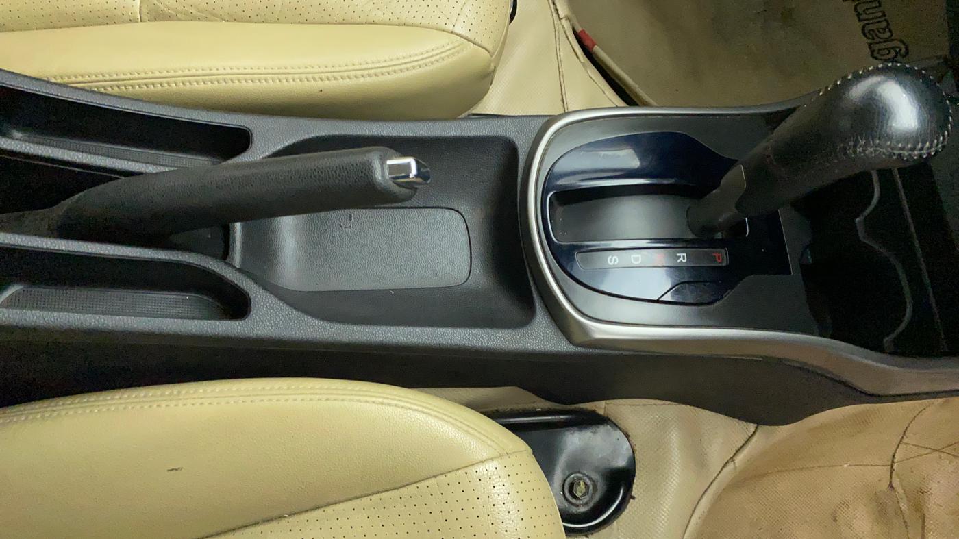 2015 Honda City VX CVT PETROL, Petrol, Automatic, 71,581 km, Gear Lever