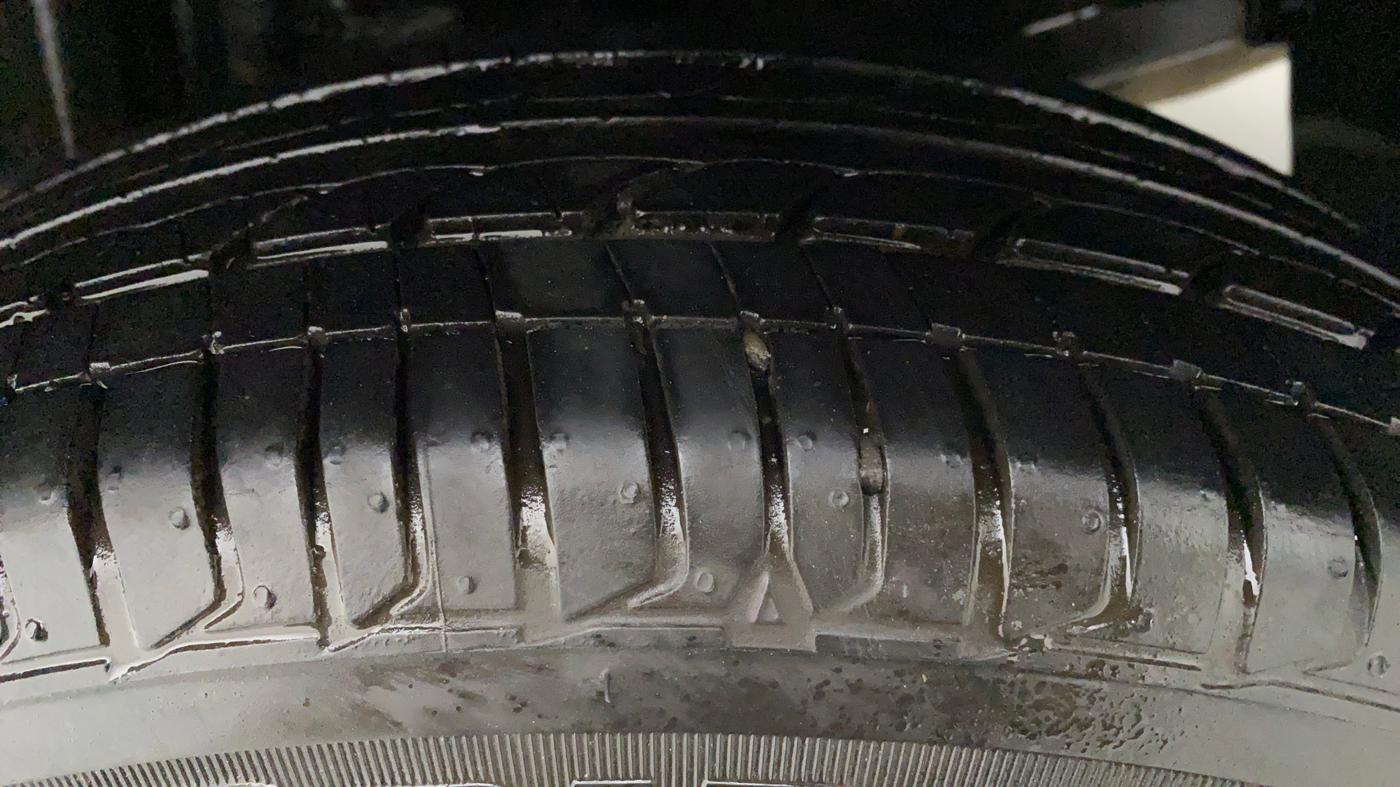 2015 Honda City VX CVT PETROL, Petrol, Automatic, 71,581 km, Left Front Tyre Tread