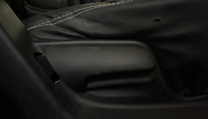 2014 Maruti Swift VXI, Petrol, Manual, 49,566 km, Driver Side Adjustment Panel