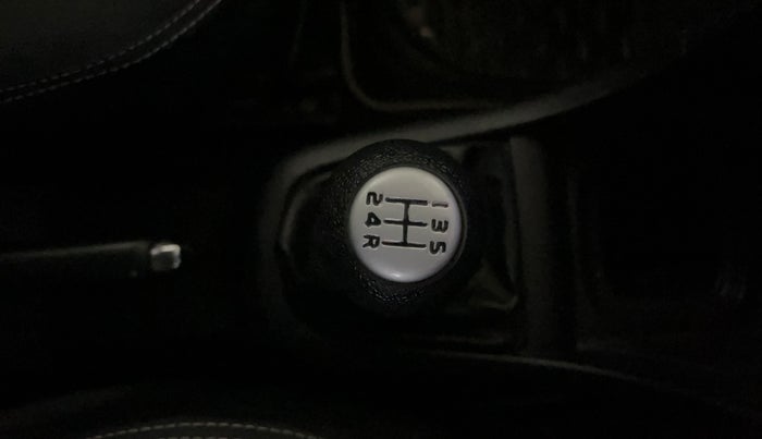 2014 Maruti Swift VXI, Petrol, Manual, 49,566 km, Gear Lever