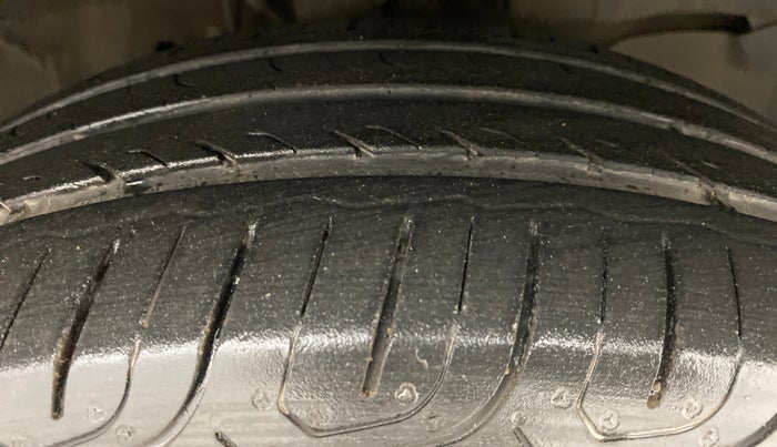 2014 Honda City V MT PETROL, Petrol, Manual, 67,249 km, Right Front Tyre Tread