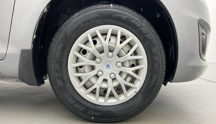 2013 Maruti Swift LXI D, Petrol, Manual, 99,933 km, Right Front Wheel