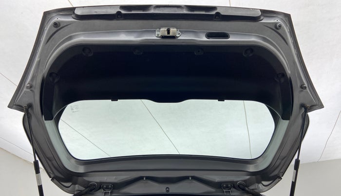 2013 Maruti Swift LXI D, Petrol, Manual, 99,933 km, Boot Door Open
