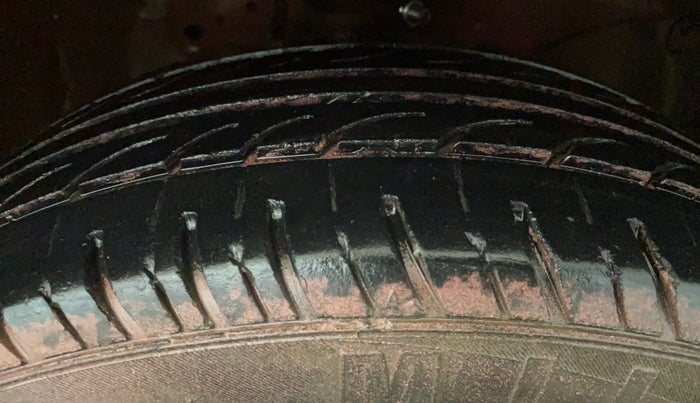 2018 Honda Brio S(O) MT, Petrol, Manual, 50,198 km, Right Front Tyre Tread