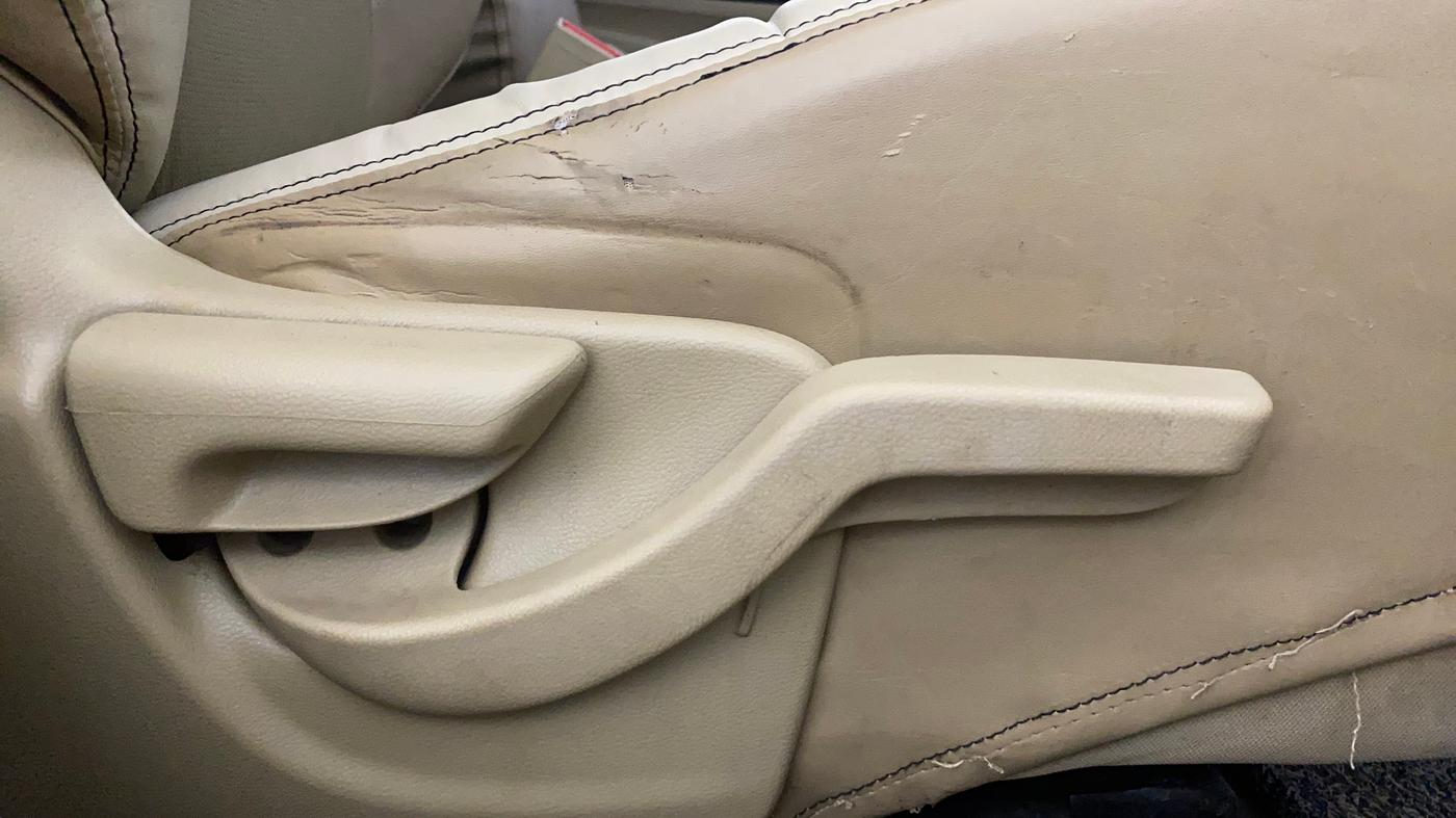 2018 Honda Brio S(O) MT, Petrol, Manual, 50,221 km, Driver Side Adjustment Panel