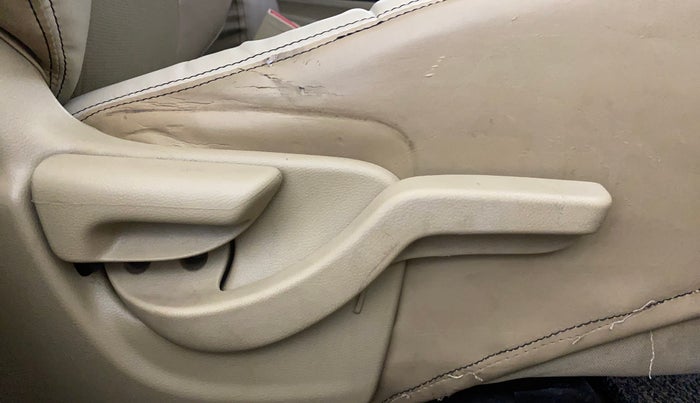 2018 Honda Brio S(O) MT, Petrol, Manual, 50,198 km, Driver Side Adjustment Panel