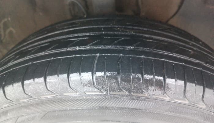 2018 Hyundai Elite i20 SPORTZ 1.2, Petrol, Manual, 98,911 km, Right Front Tyre Tread