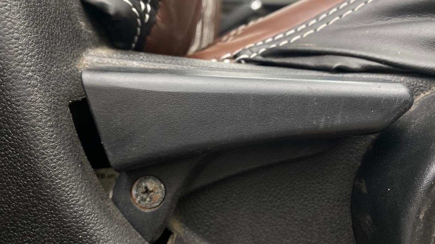 2017 Tata Tiago XZ PETROL, Petrol, Manual, 68,746 km, Driver Side Adjustment Panel
