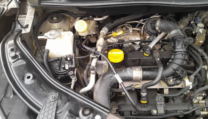 2024 Nissan MAGNITE XV PREMIUM TURBO CVT, Petrol, Automatic, 5,310 km, Engine View - Right