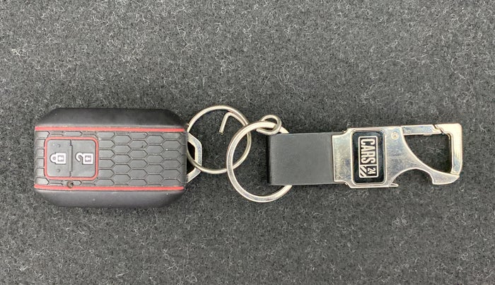 2021 Maruti Baleno ZETA CVT PETROL 1.2, Petrol, Automatic, 16,537 km, Key Close Up