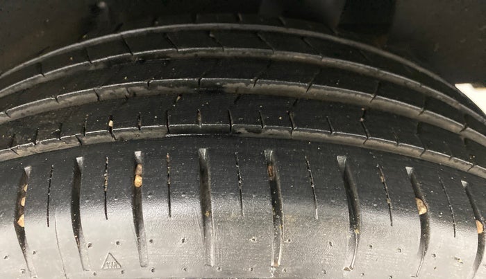 2021 Maruti Baleno ZETA CVT PETROL 1.2, Petrol, Automatic, 16,537 km, Left Rear Tyre Tread