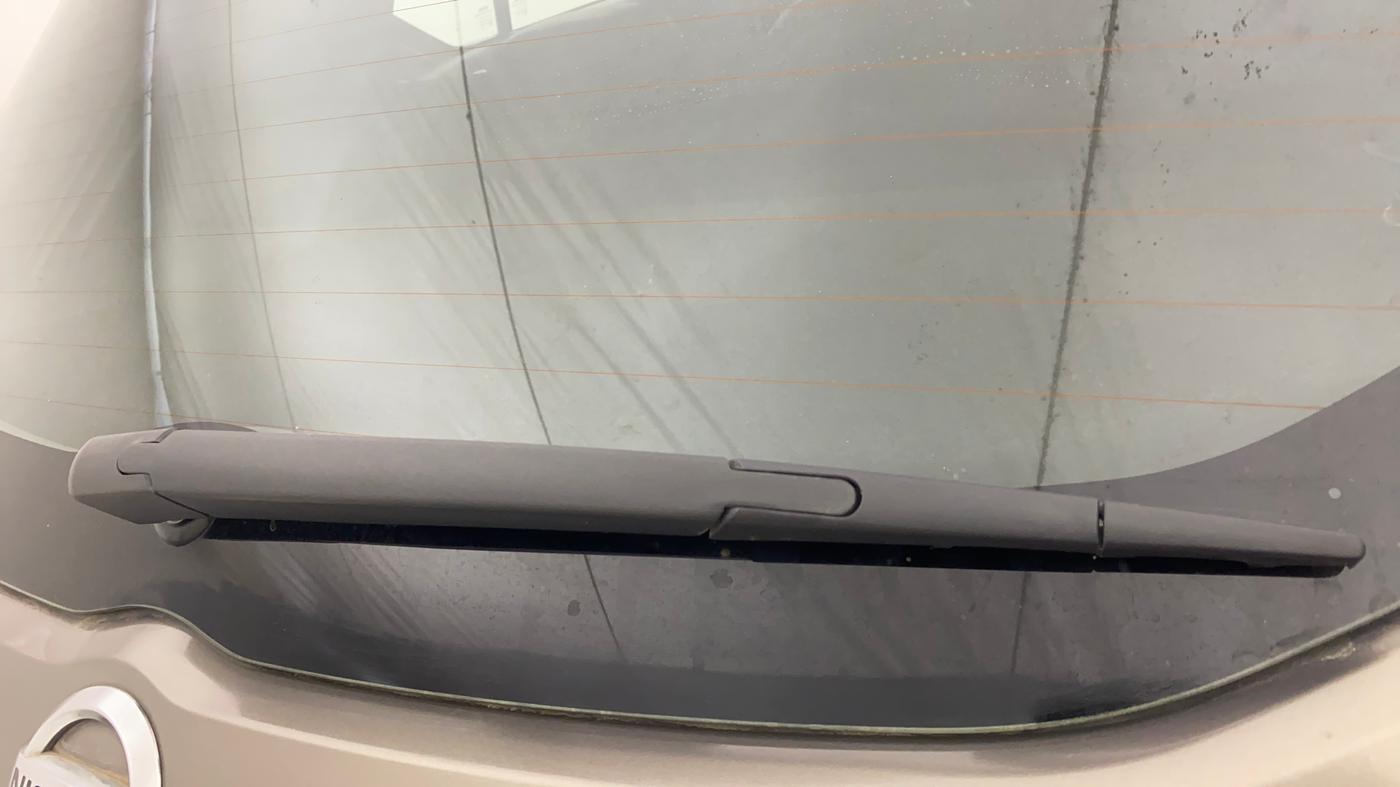 2019 Nissan Kicks XV PREMIUM O DUAL TONE DIESEL, Diesel, Manual, 45,593 km, Rear Wiper